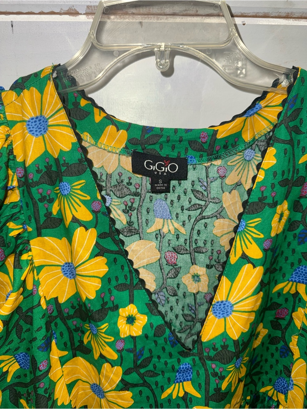 Green and Yellow Floral Puff Sleeve Mini Dress Gigio - Picture 3 of 8